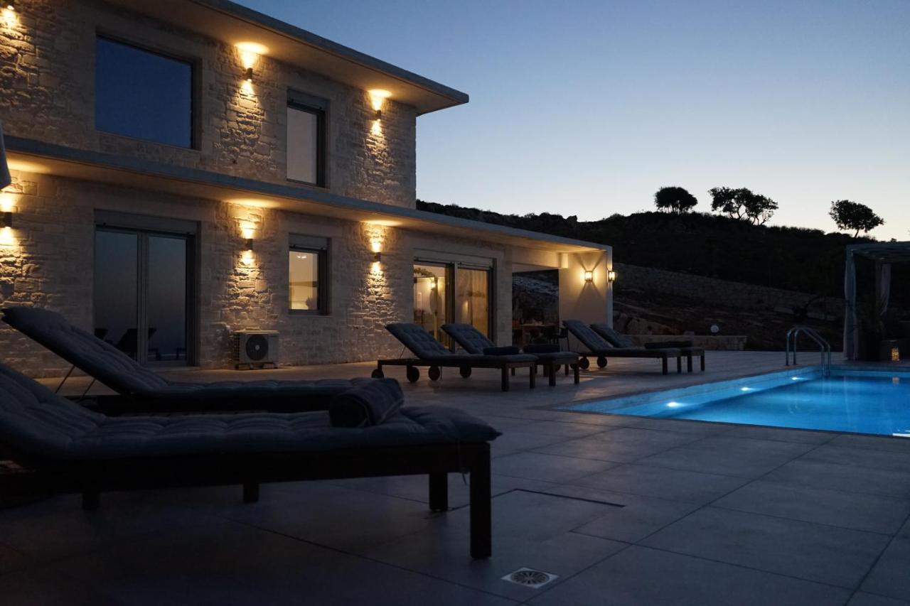Eva Villas West With Infinity Pool & And Panoramic Sea View Gerani  Exterior photo