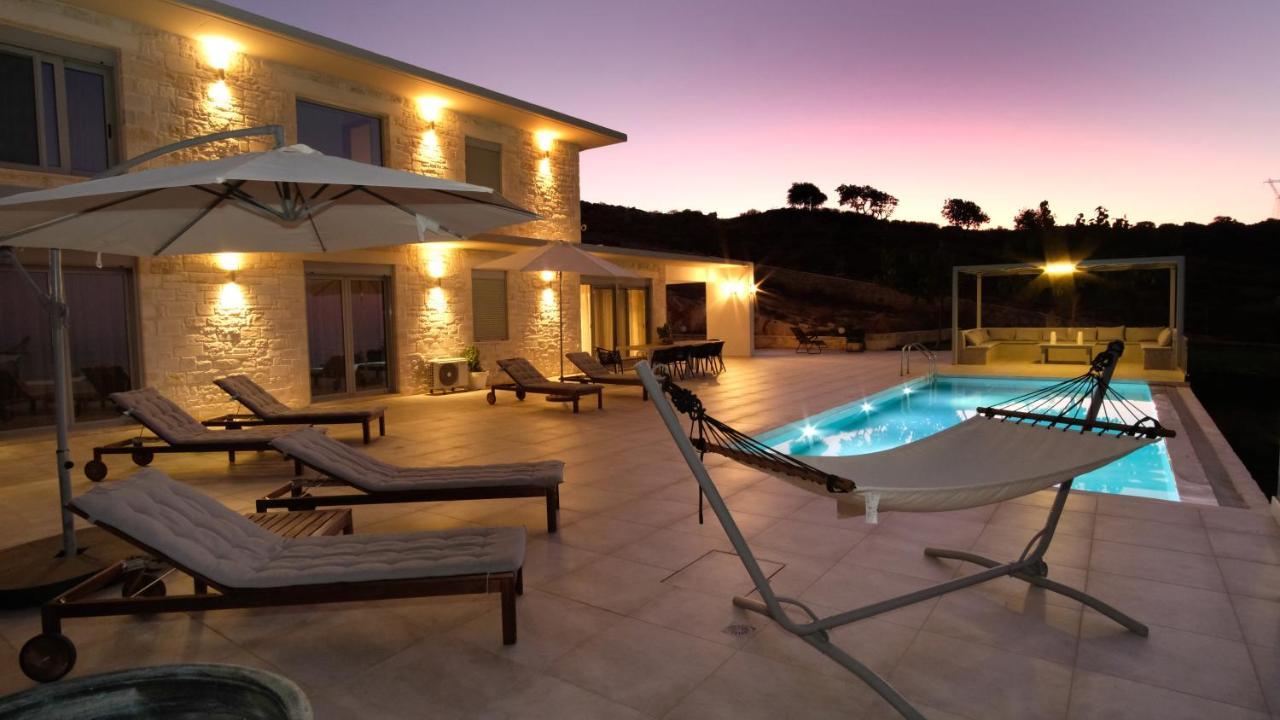 Eva Villas West With Infinity Pool & And Panoramic Sea View Gerani  Exterior photo